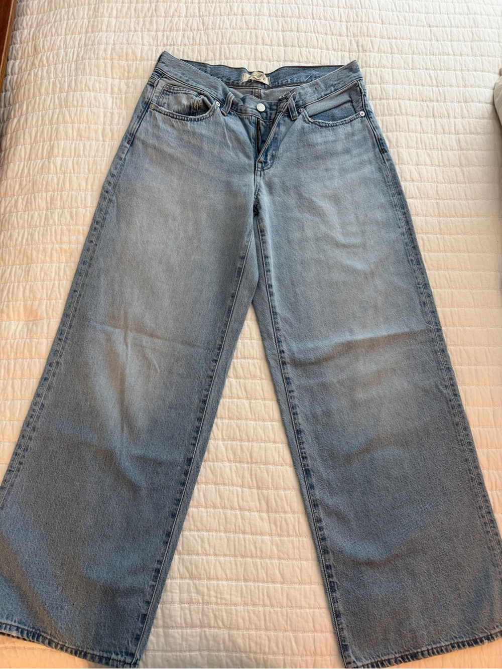 Madewell Low-Rise Super Wide-Leg Women's Jeans in Light Blue